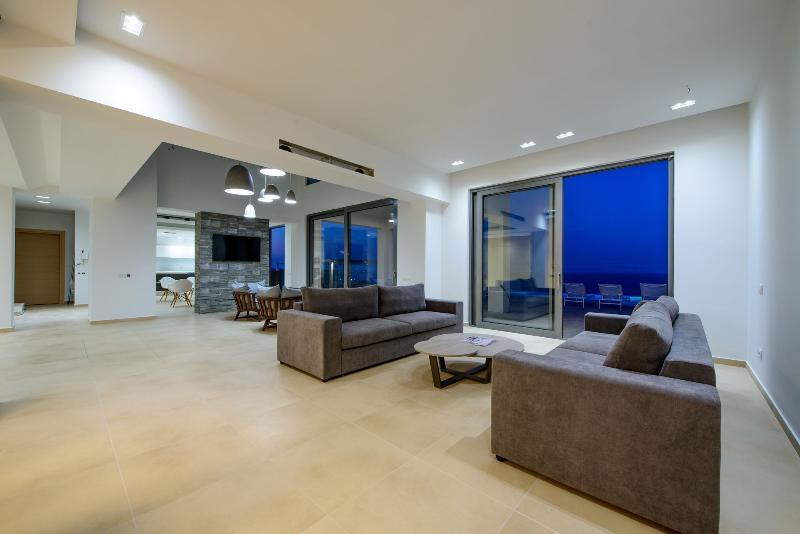 Thea Sunrise Villa Коскину Экстерьер фото